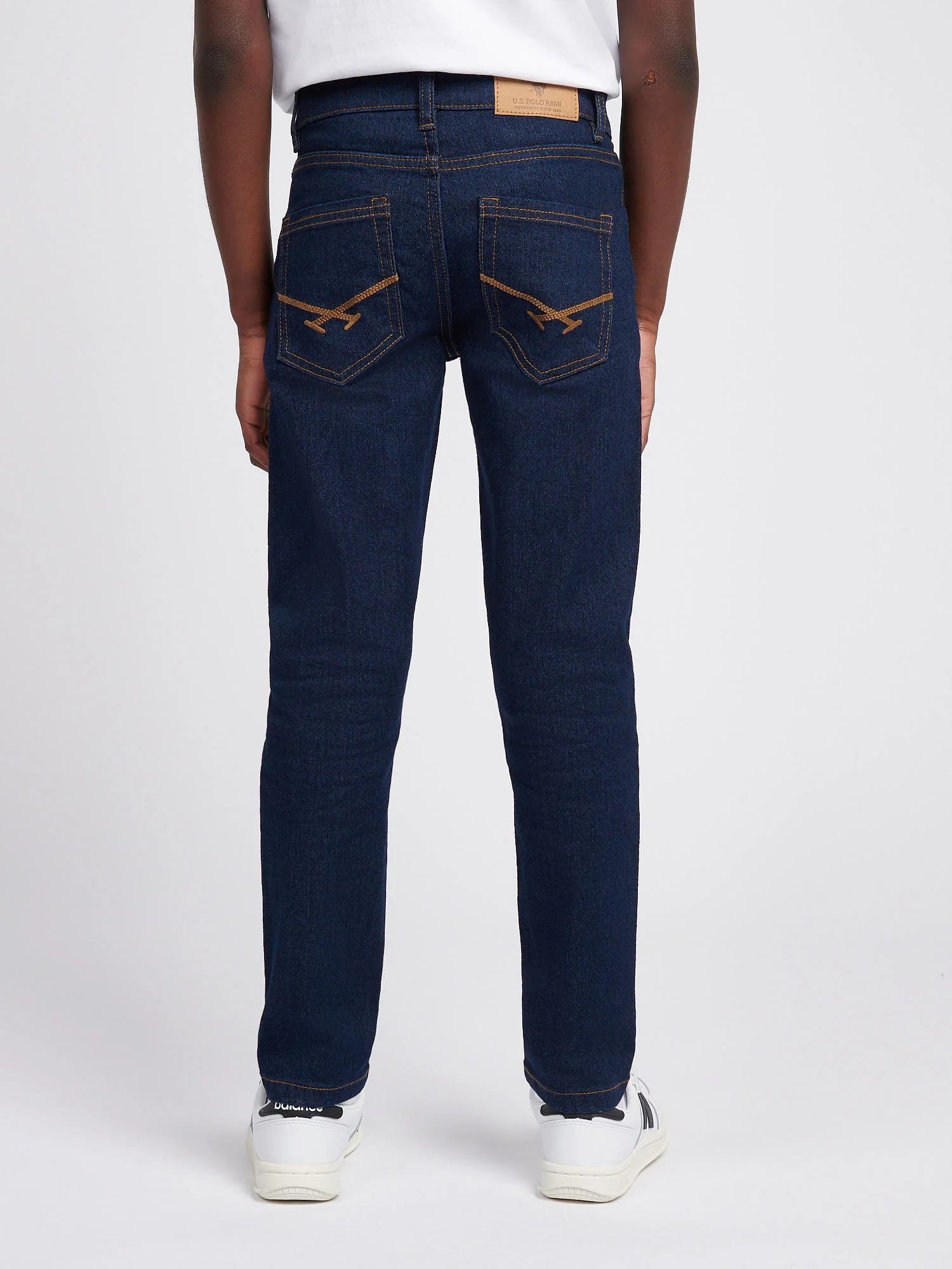 Boys Classic Fit Jean in Rinse Wash - Image 4