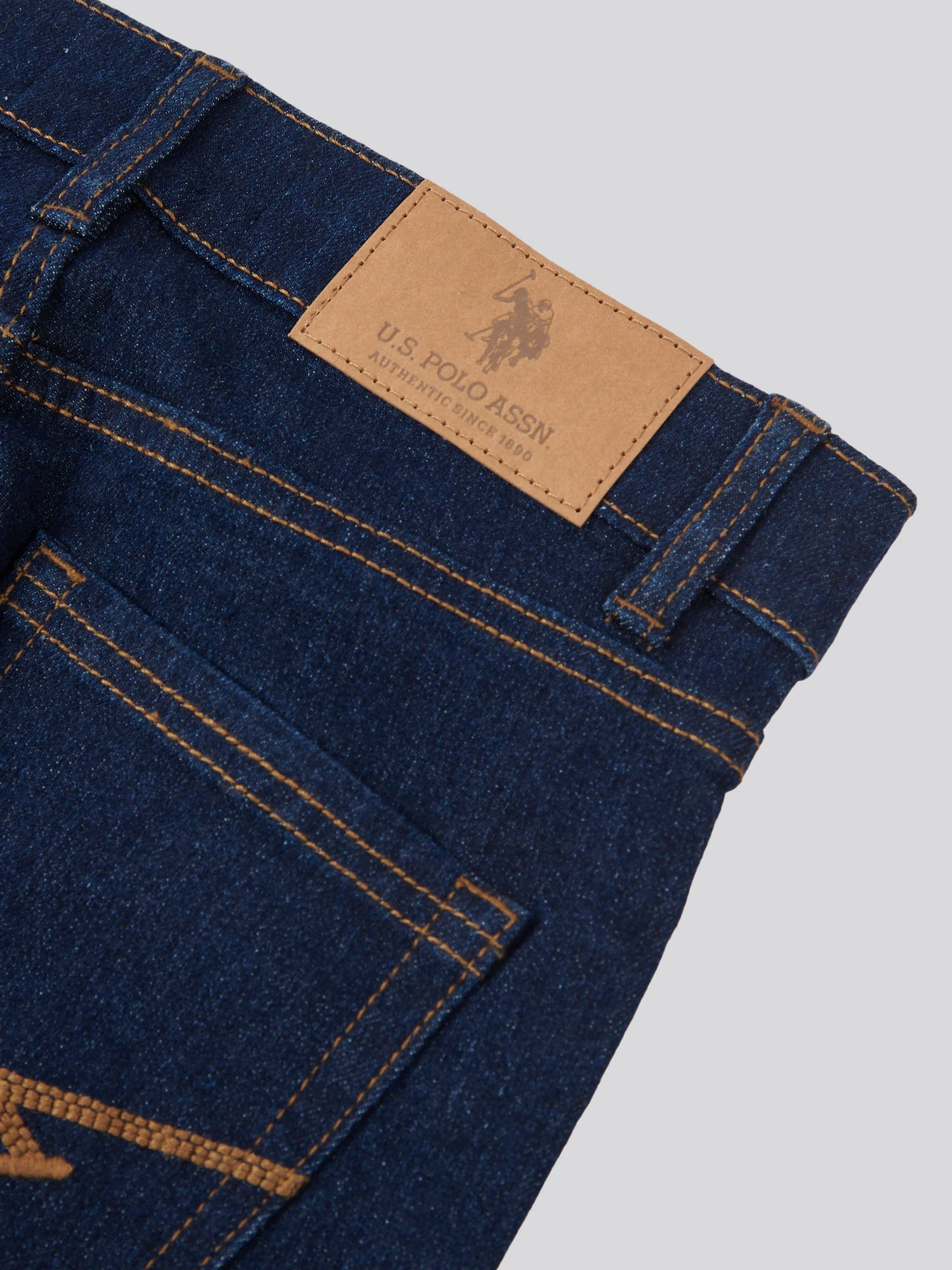 Boys Classic Fit Jean in Rinse Wash - Image 9