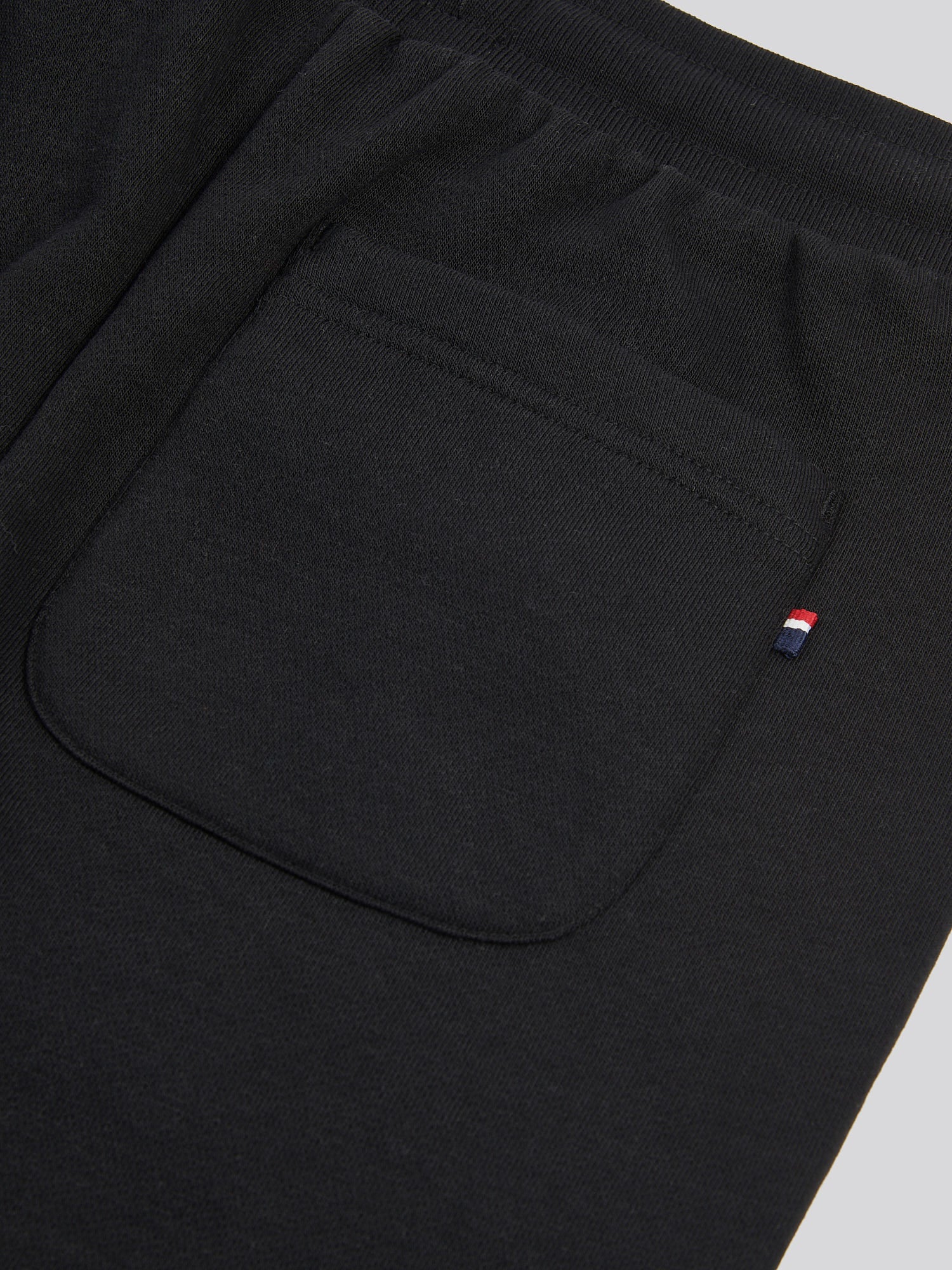 Boys Player 3 Jogger in Black / Haute Red DHM - Image 11