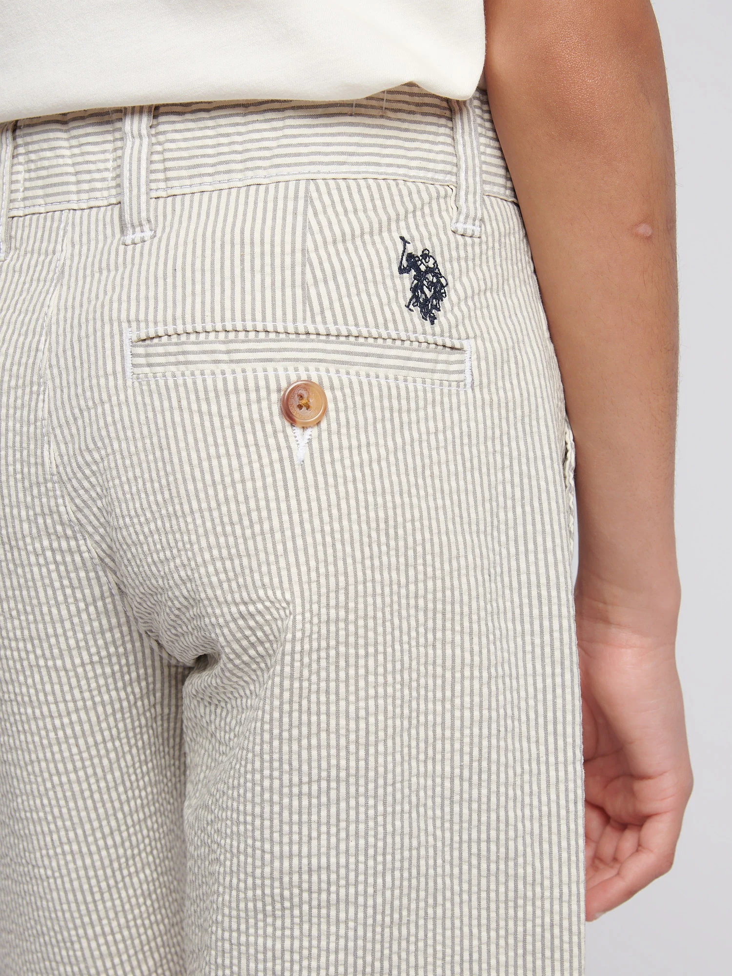 Boys Seersucker Chino Short in Northern Droplet - Image 2