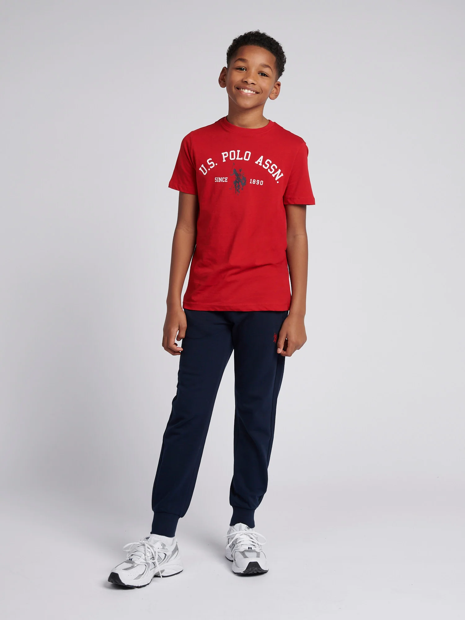 Boys Signature Arch Print T-Shirt in Haute Red - Image 3