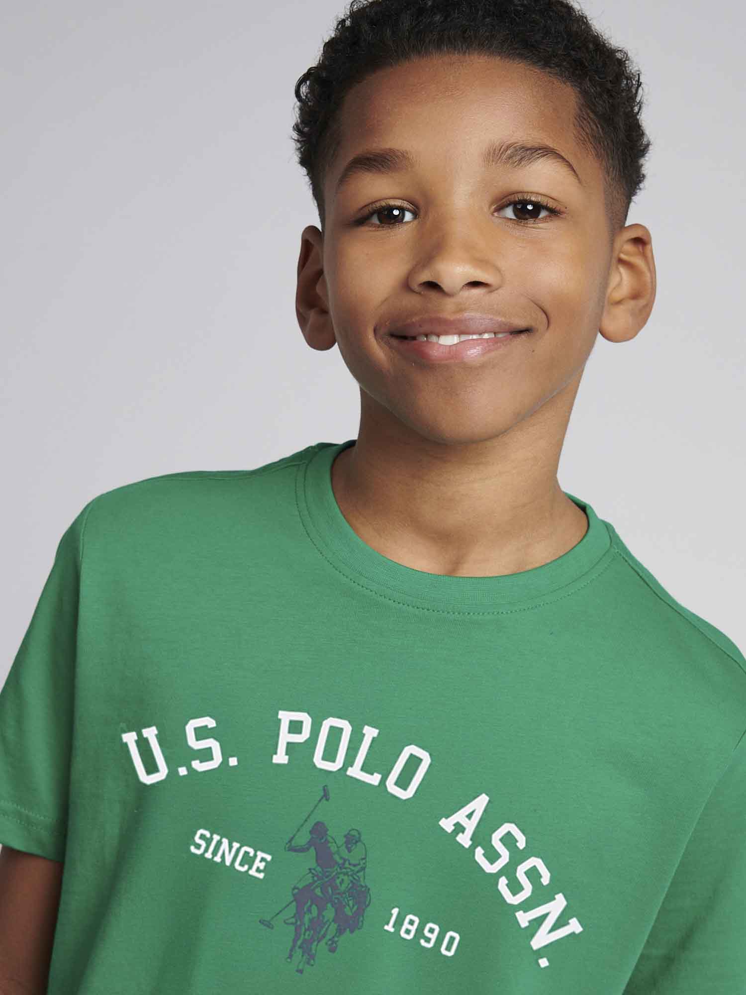 Boys Signature Arch Print T-Shirt in Lush Meadow - Image 2