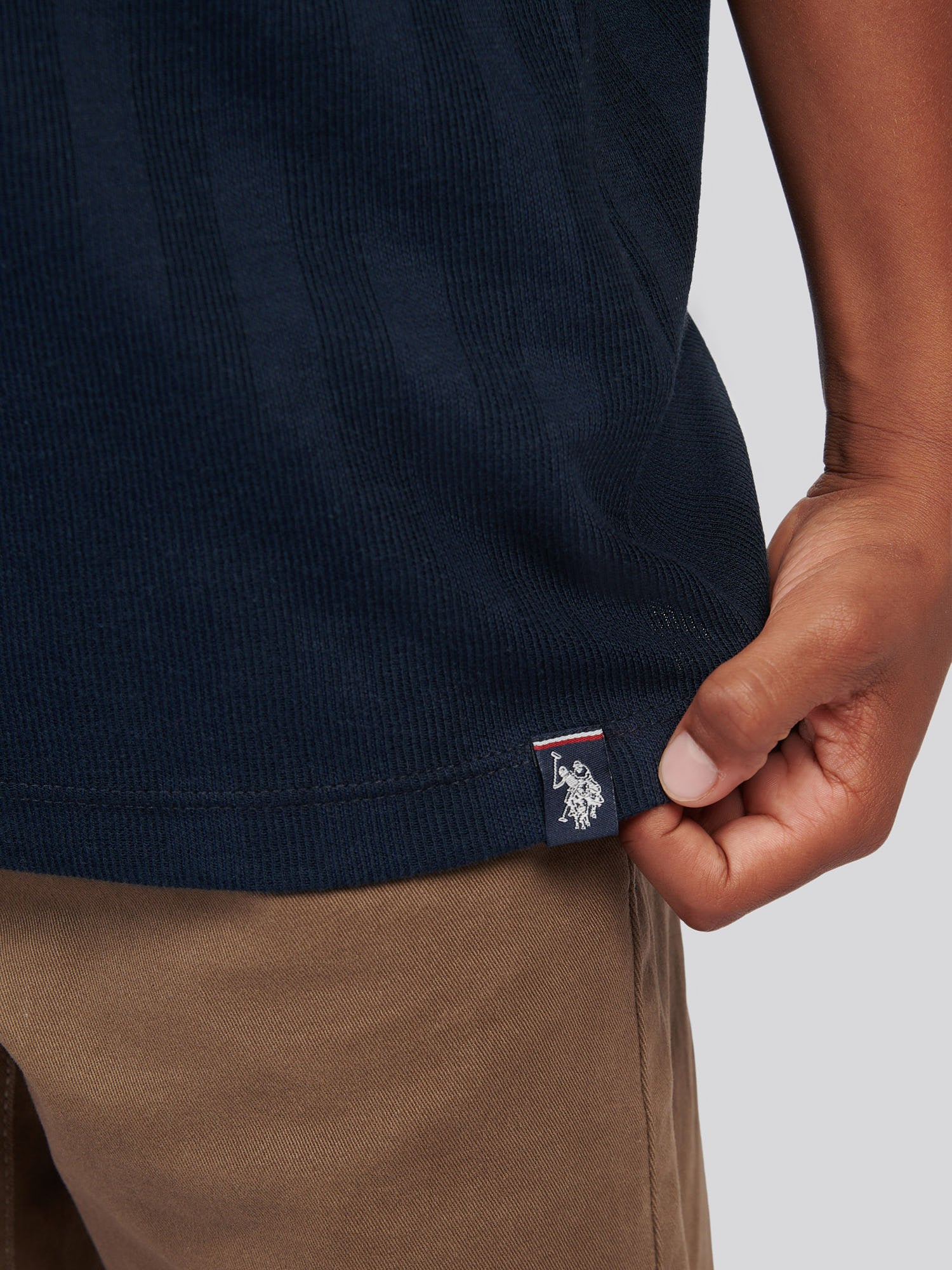 Boys Smart Vertical Texture T-Shirt in Dark Sapphire Navy - Image 2