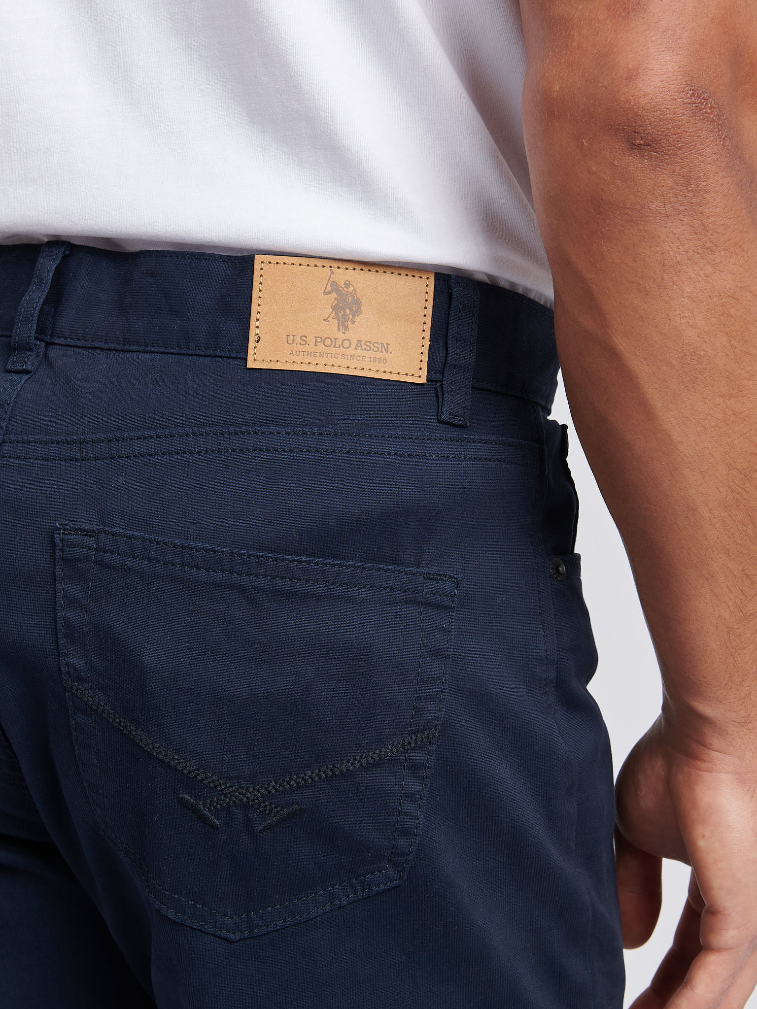 Mens Bedford Cord 5 Pocket Trouser in Dark Sapphire Navy - Image 6