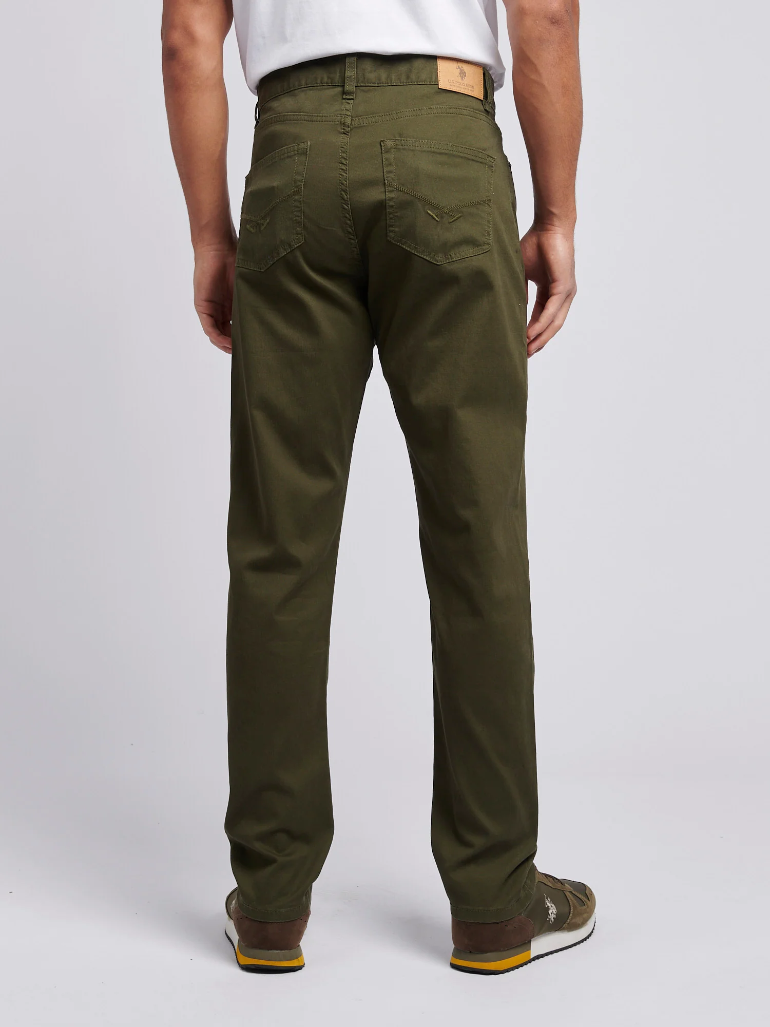 Mens Bedford Cord 5 Pocket Trouser in Forest Night - Image 4