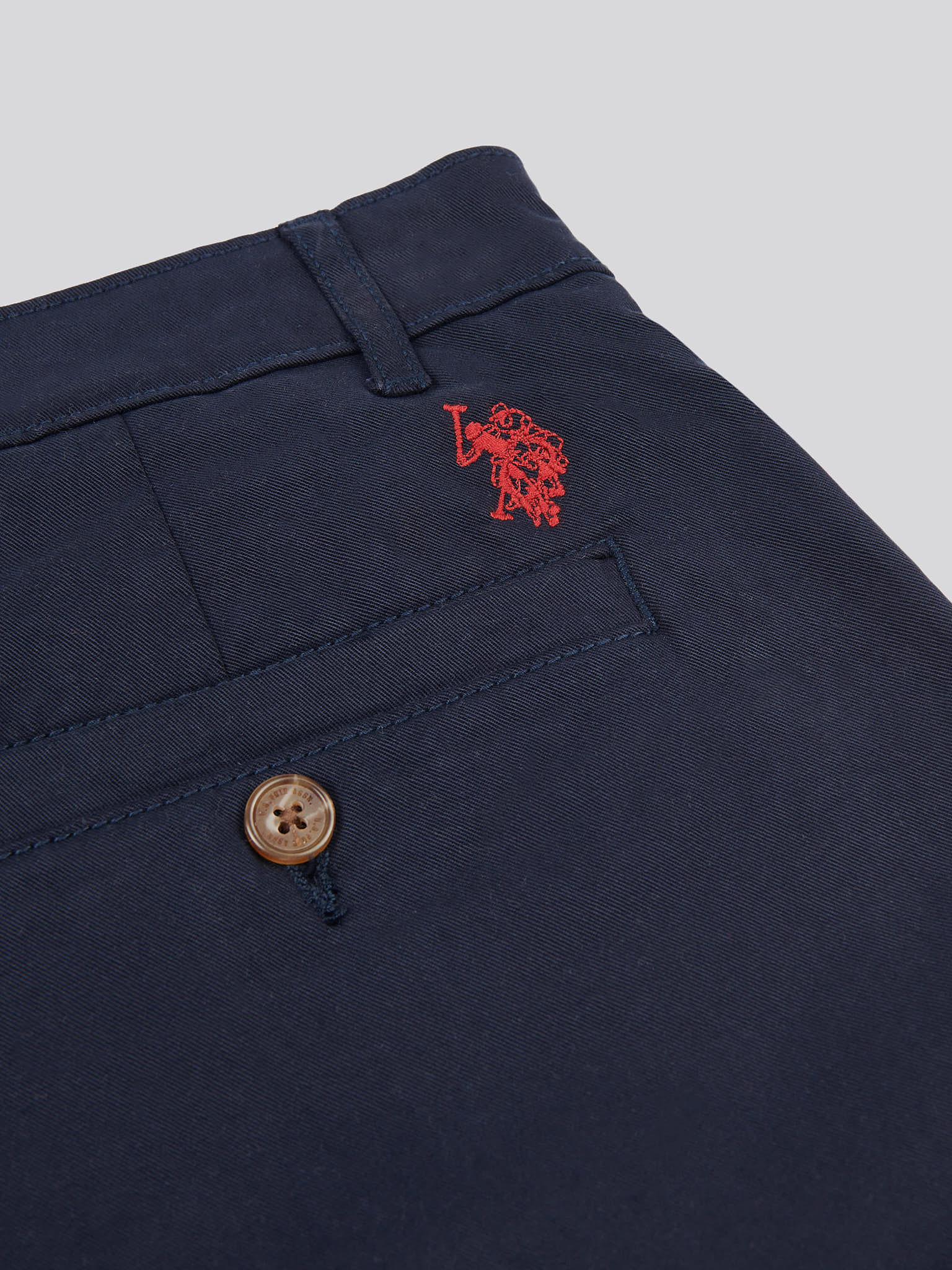 Mens Classic Chinos Shorts Dark Sapphire Navy / Haute Red DHM - Image 7