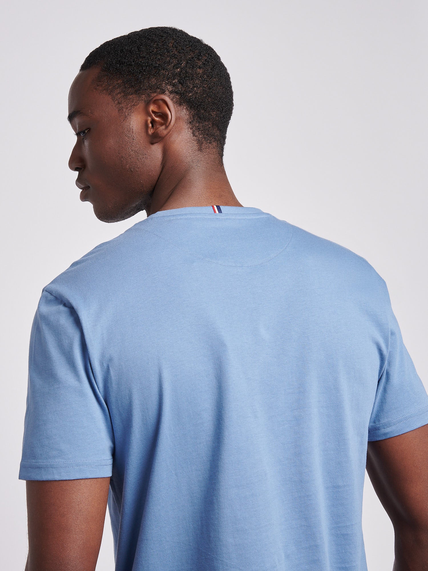 Mens Double Horsemen Pocket T-Shirt in Blue Horizon - Image 6