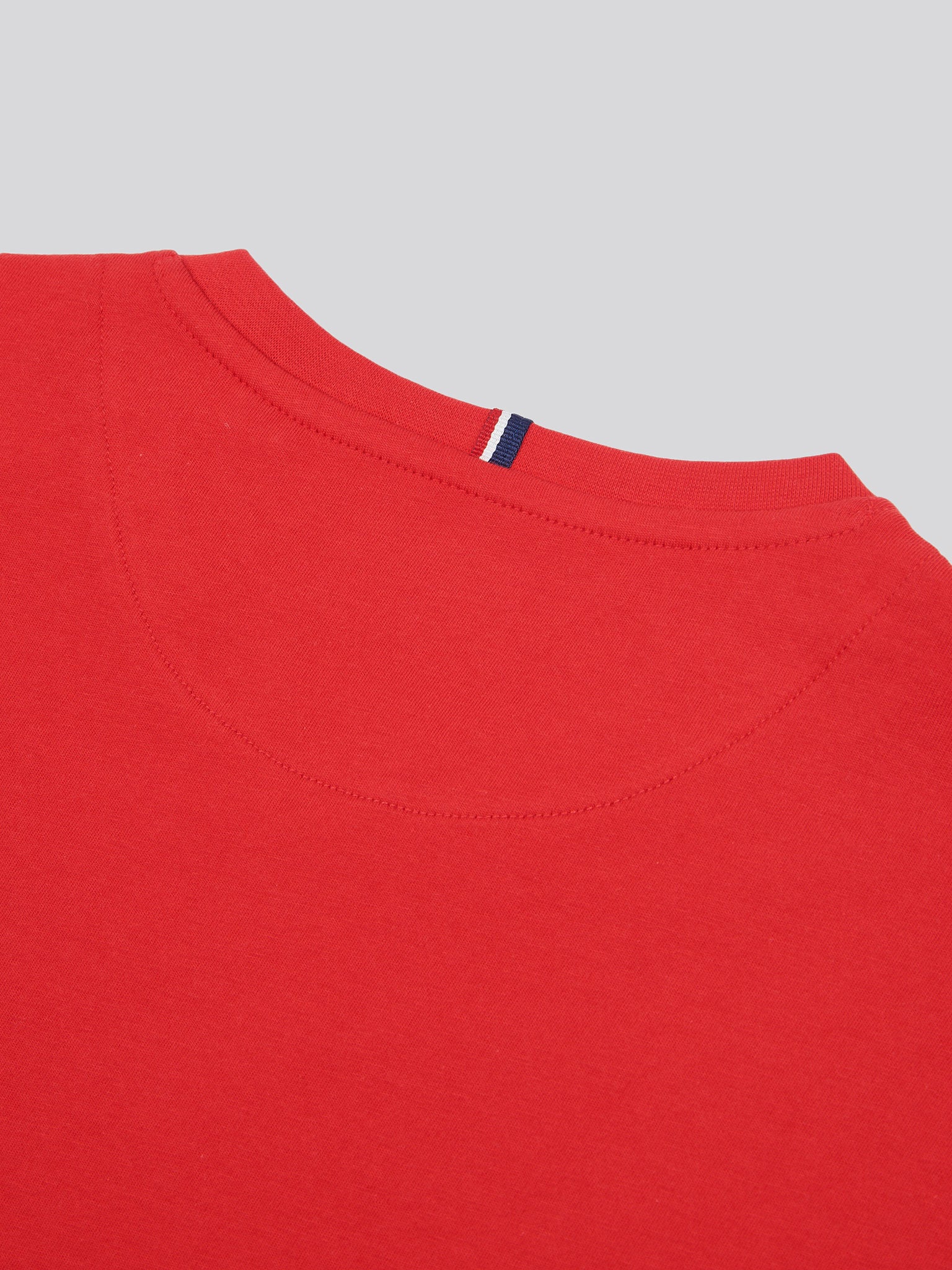 Mens Double Horsemen Pocket T-Shirt in Haute Red - Image 8