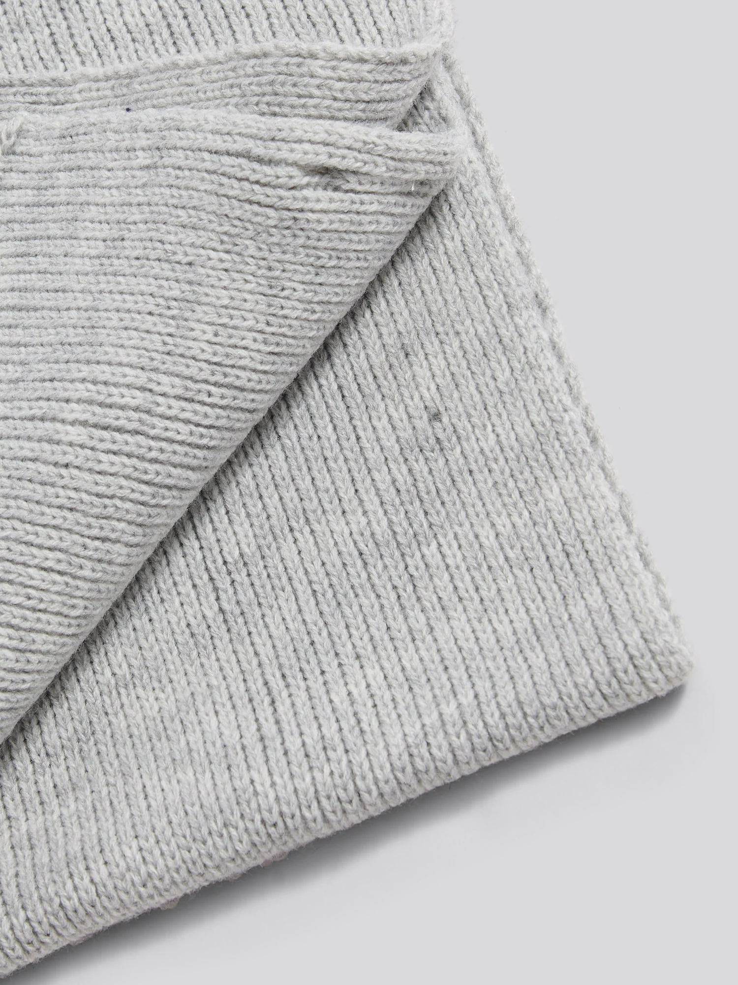 Mens Rib Knit Scarf in Mid Grey Marl - Image 3