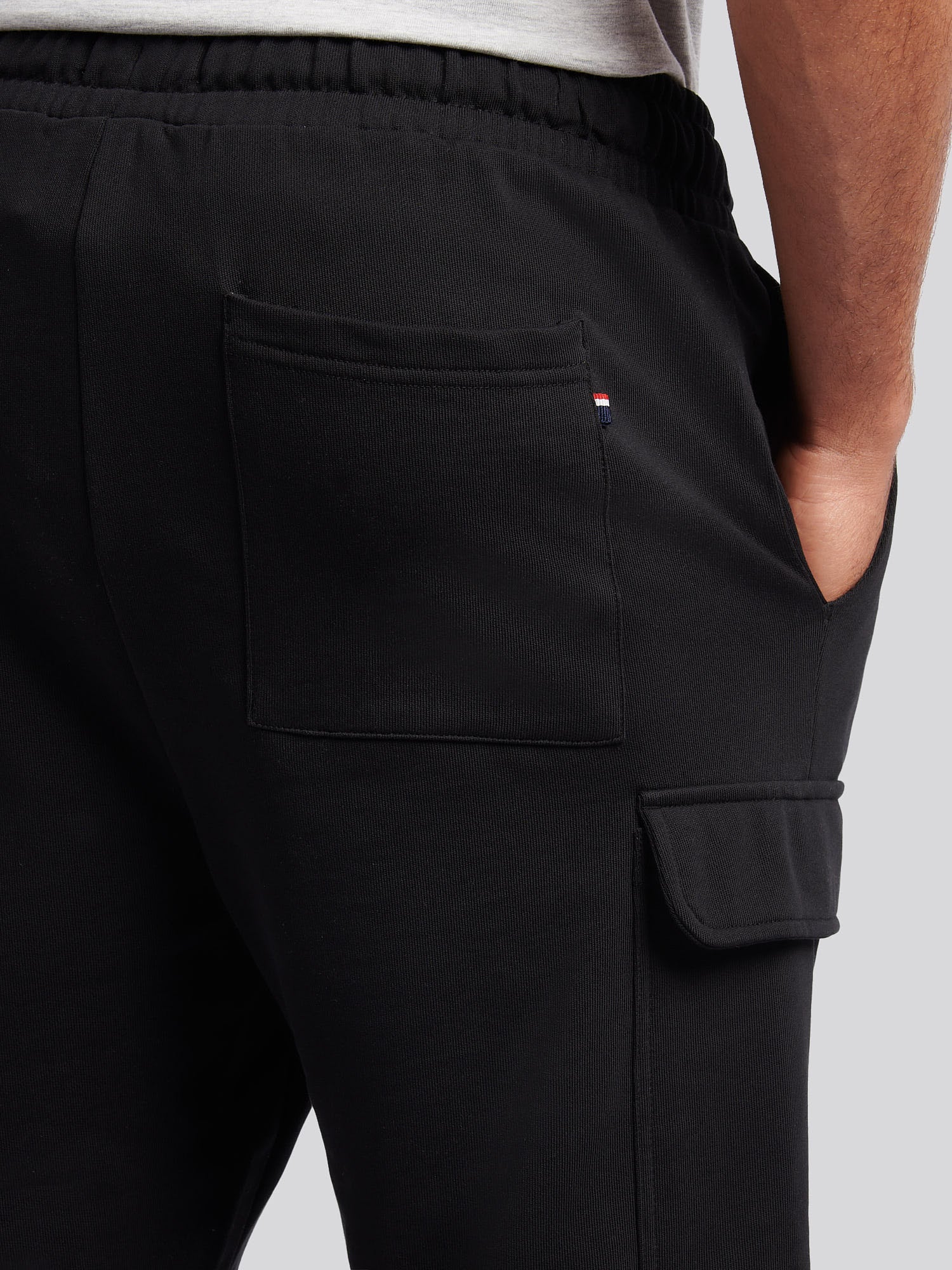 Mens Smart Utility Short in Black Bright White DHM - Image 5