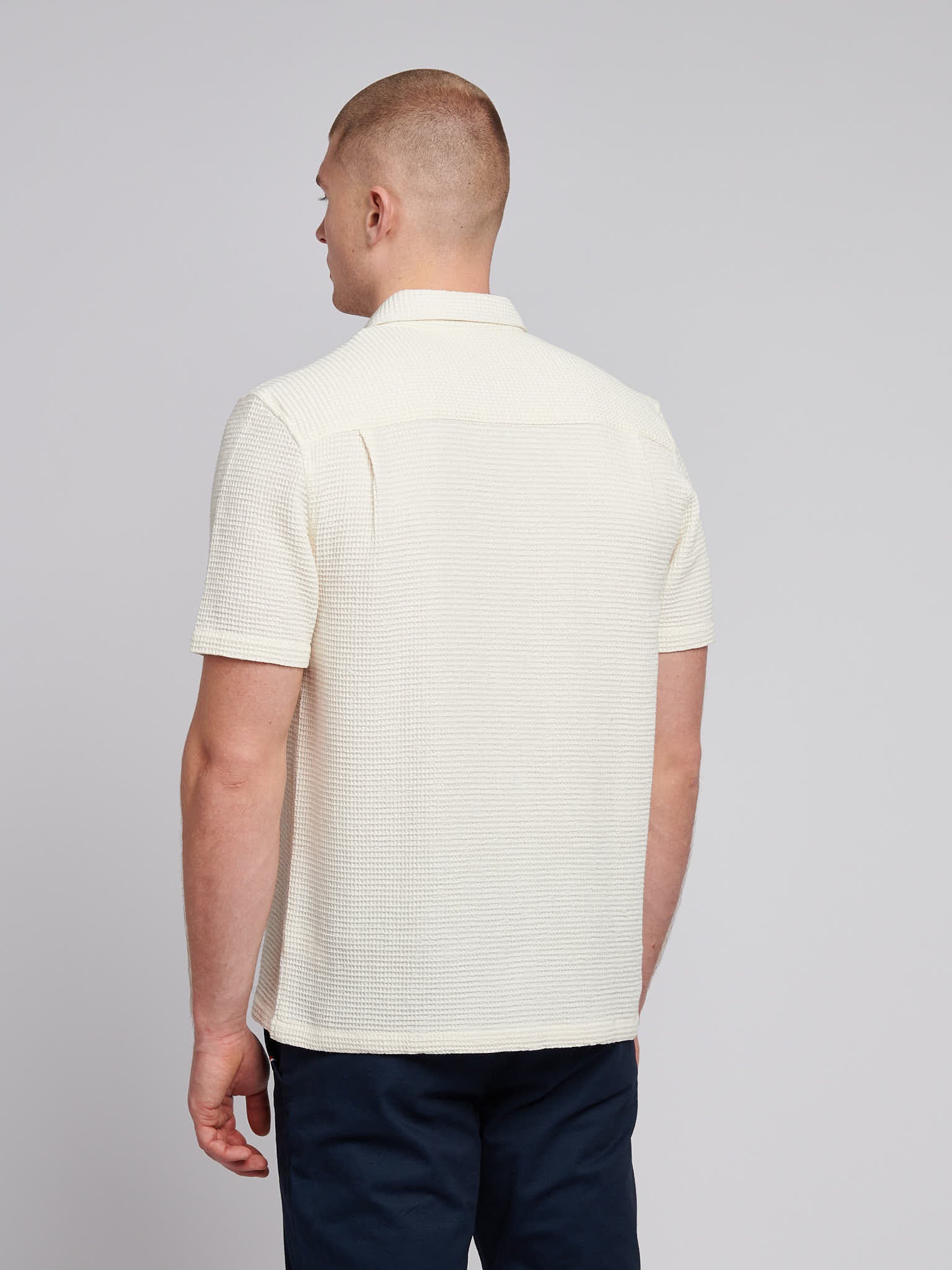 Mens Textured Waffle Short Sleeve Shirt in Bright White - Image 4