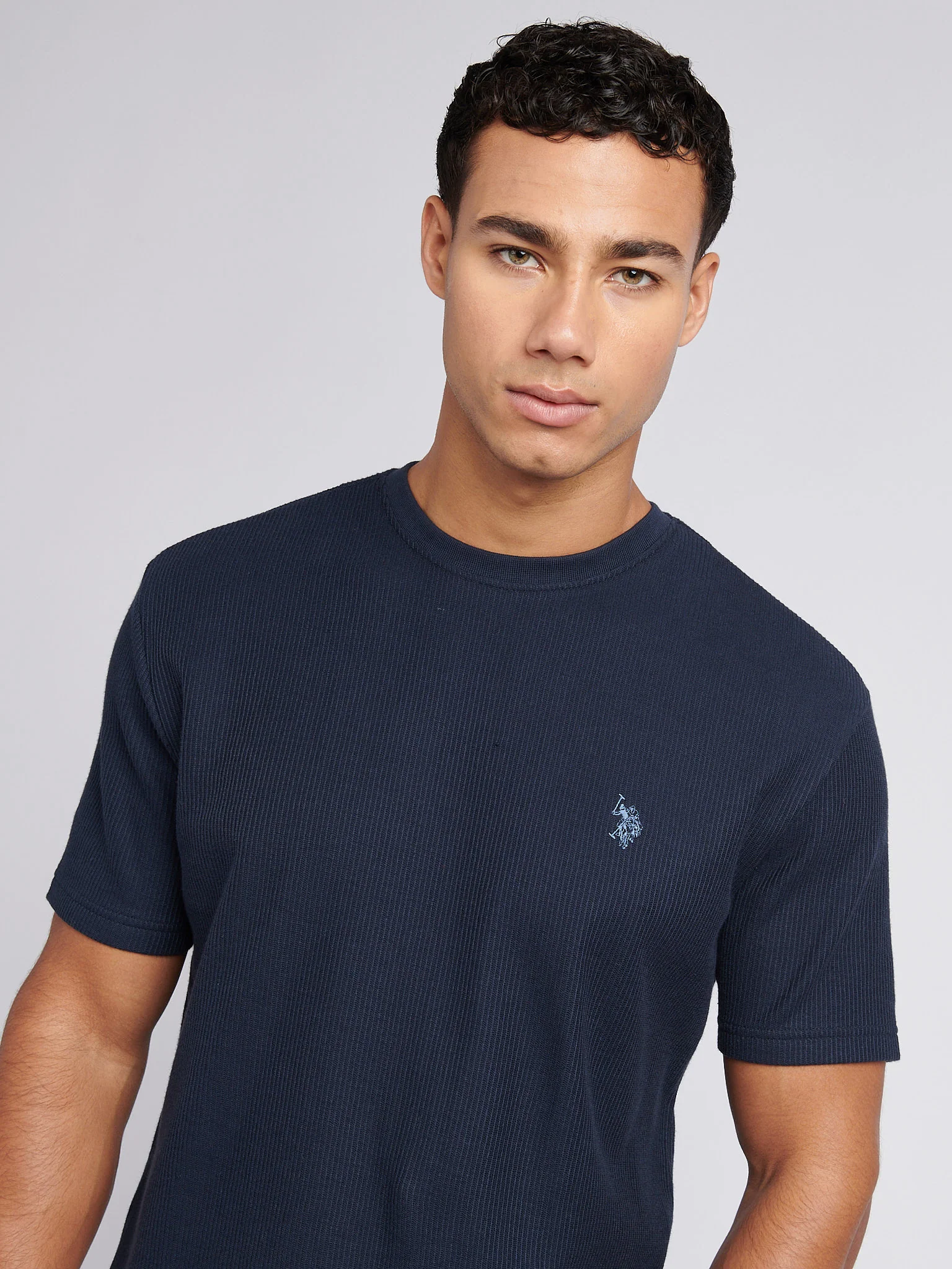 Mens Vertical Texture T-Shirt in Dark Sapphire Navy / Moonlight Blue DHM - Image 2