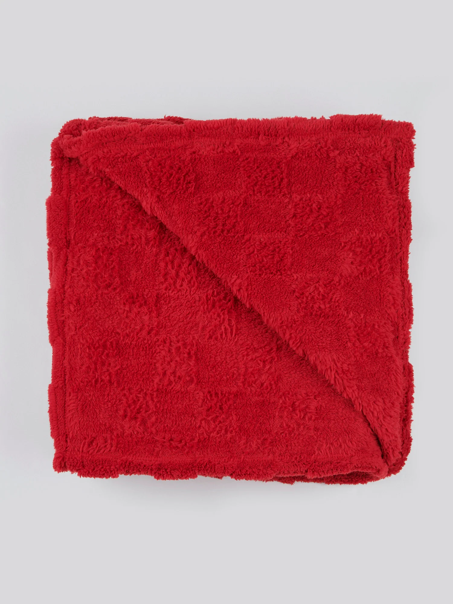 Premium Plush Jacquard Throw in Savvy Red - Image 2
