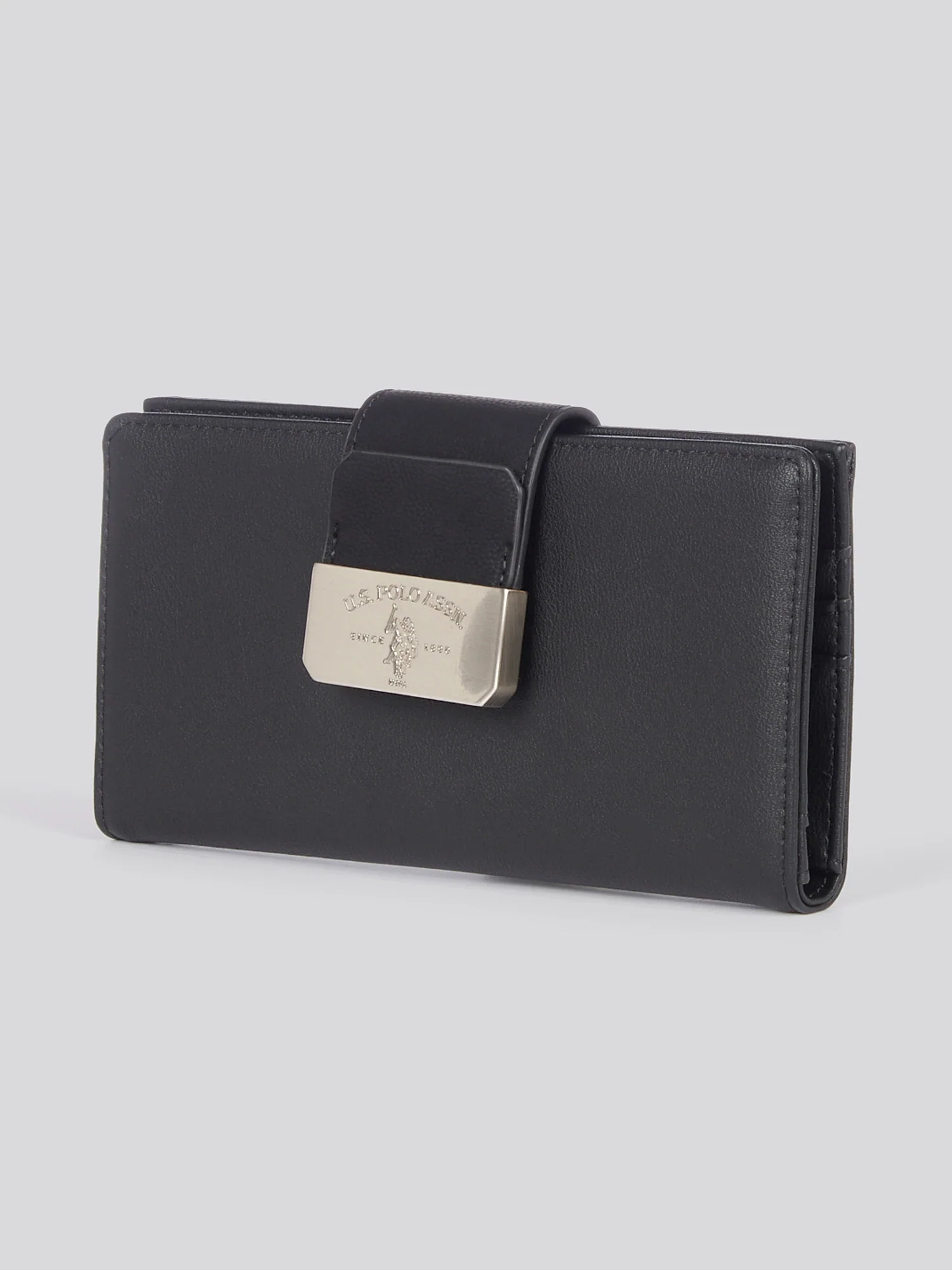 U.S. Polo Assn. Womens Romantic Large Card Holder Wallet in Black - Image 2