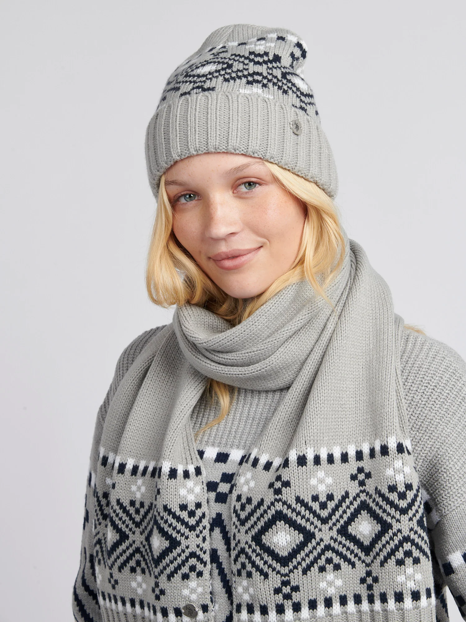 Womens Fair Isle Beanie & Scarf Set in Pearl Grey Marl - Image 4
