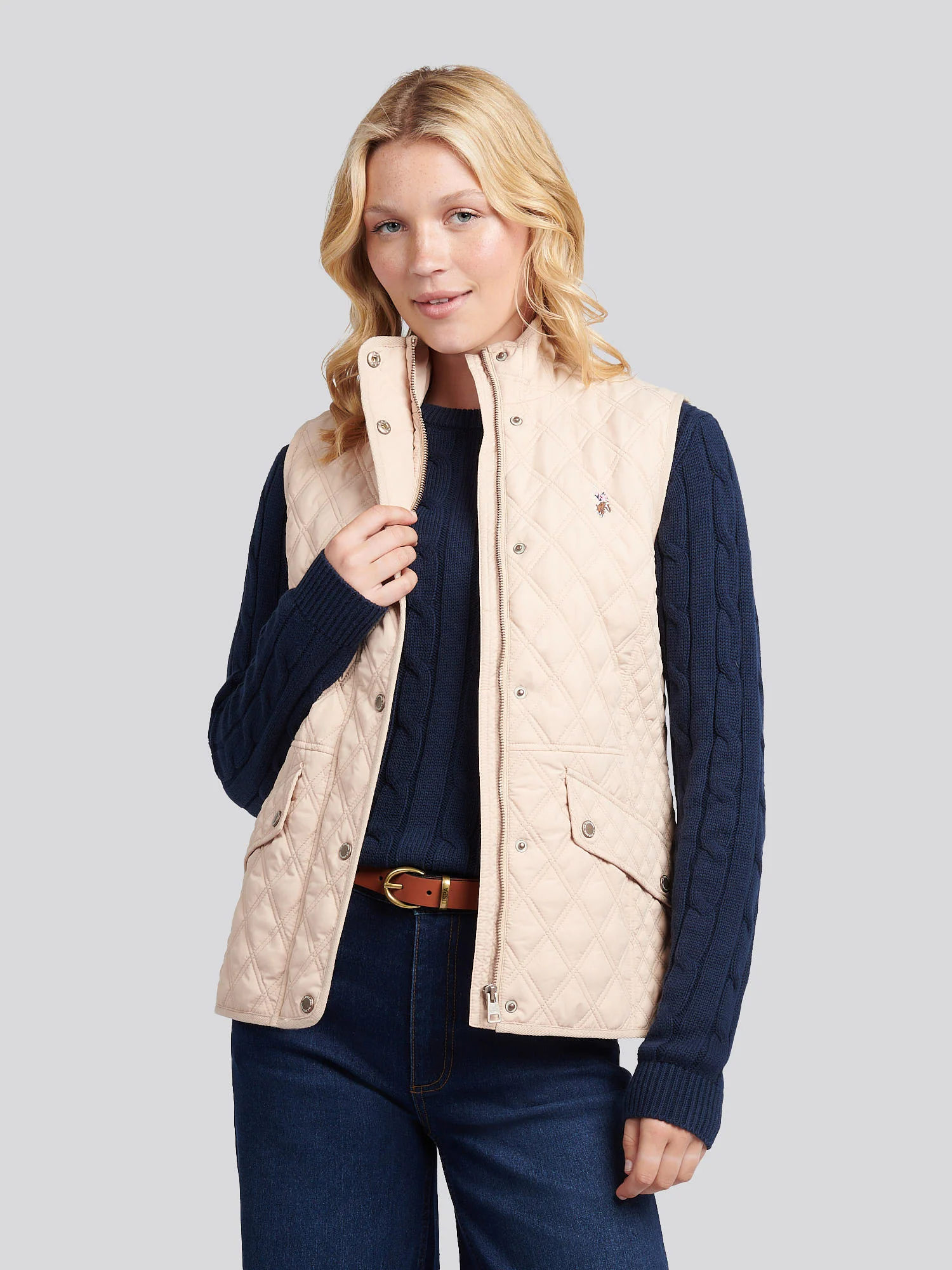 Womens Hacking Quilted Gilet in Smoke Gray